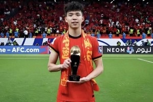 中国球员历史首次，王钰栋球探报告来了，评分7分，模板巴西国脚